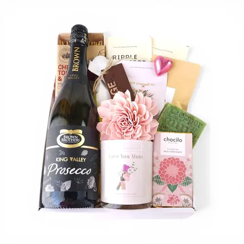 Candles & Bubbles for Mum Gift Box Candles & Bubbles for Mum Gift Box