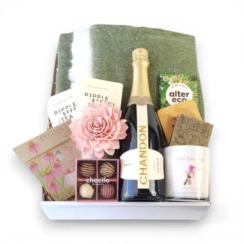 Chandon & Cuddles Gift Box Chandon & Cuddles Gift Box