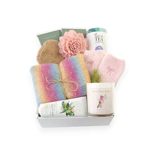 Bundle Up for Mum Gift Box Bundle Up for Mum Gift Box