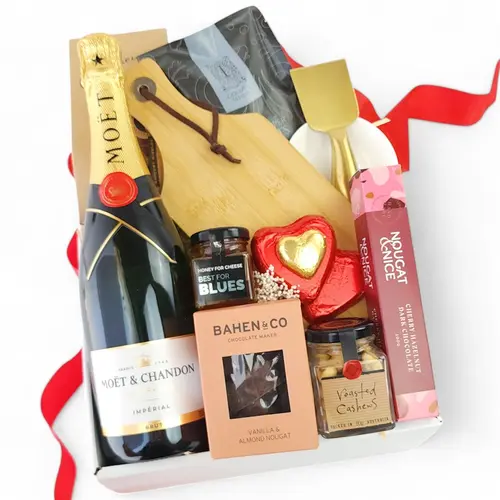 Moet Love Gift Box