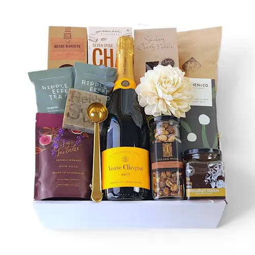 Veuve Deluxe Gift Hamper